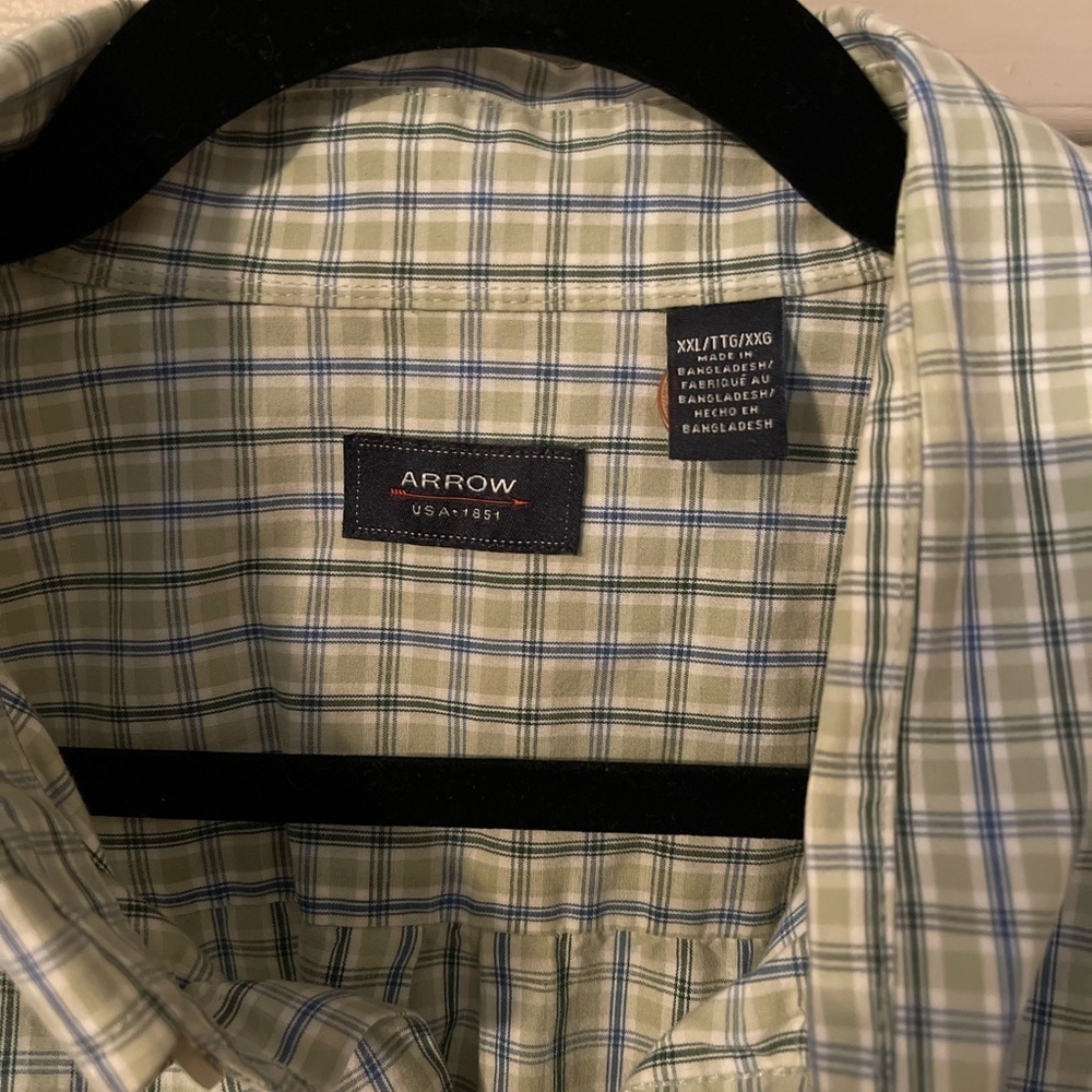 Arrow short sleeve plaid button down casual shirt. - Picture 2 of 8